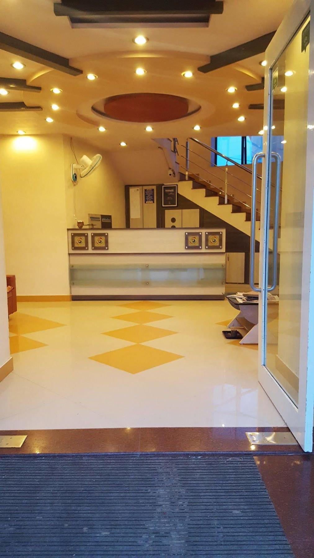 Hotel Oyo 14943 Shubh Suvidha à Somnāth Extérieur photo